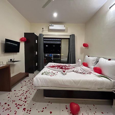 Trattino Resorts Panchgani Exteriör bild