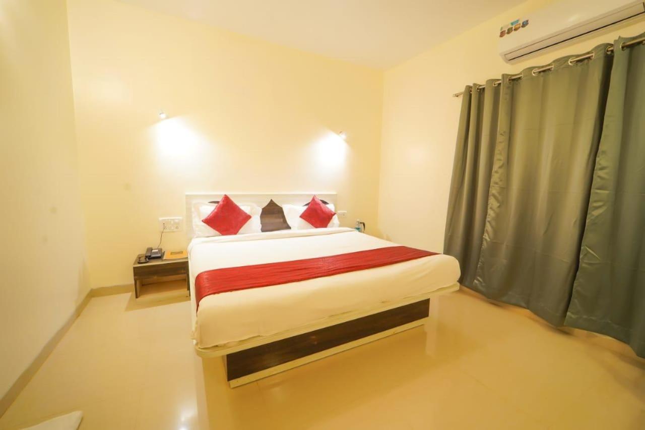 Trattino Resorts Panchgani Exteriör bild