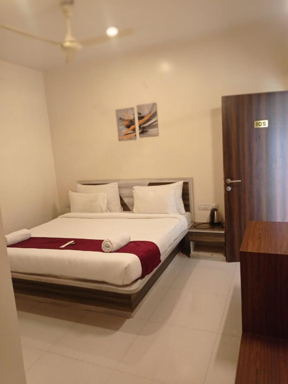 Trattino Resorts Panchgani Exteriör bild