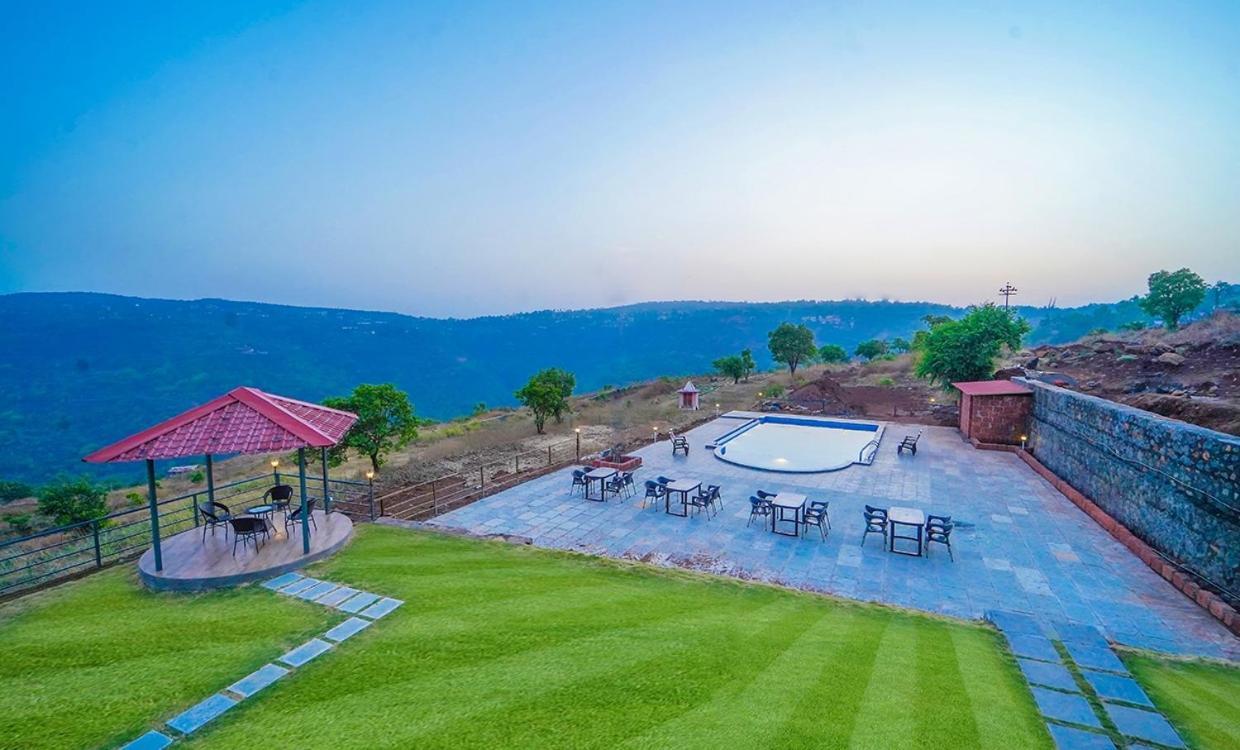 Trattino Resorts Panchgani Exteriör bild