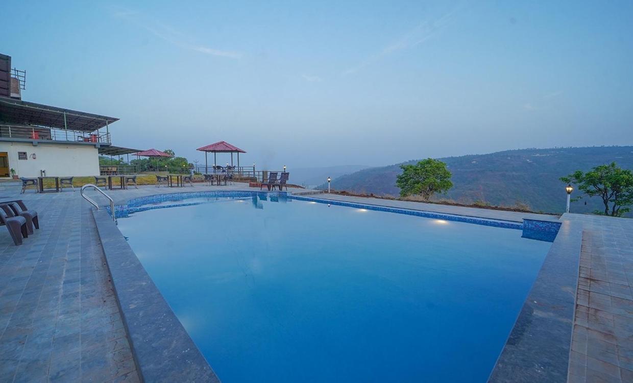 Trattino Resorts Panchgani Exteriör bild